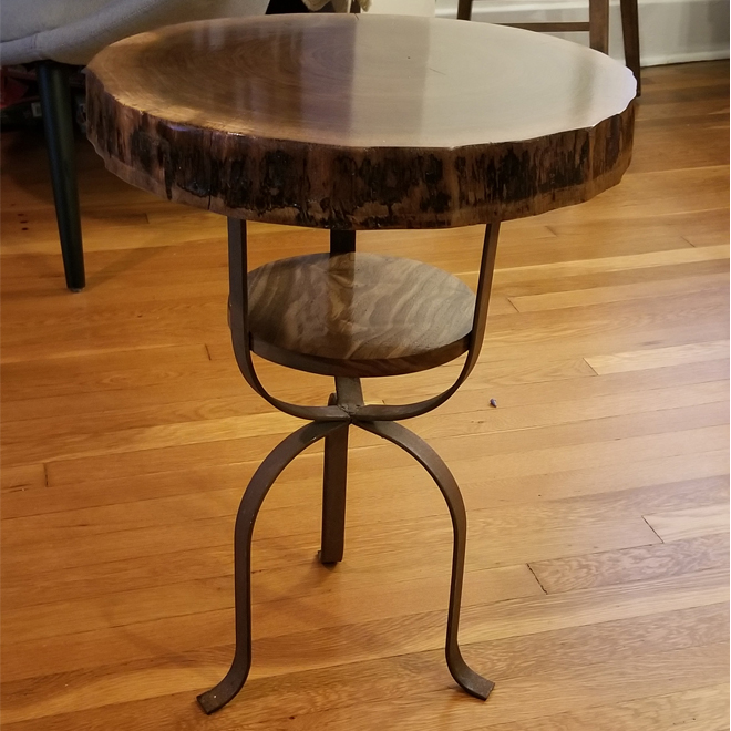 Live edge walnut end table sm
